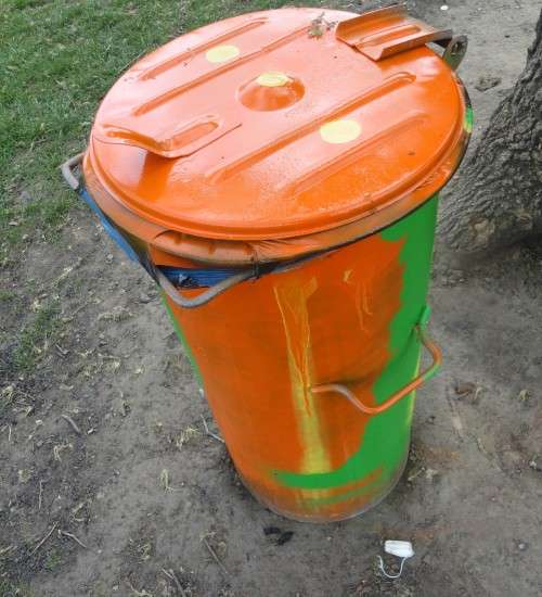 Bedrohte Tonne - wäre doch schade, wenn die verschwinden