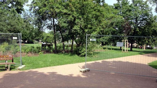 Süd-Osten des Alaunplatzes ist offen. Anklicken, um das Bild zu vergrößern.