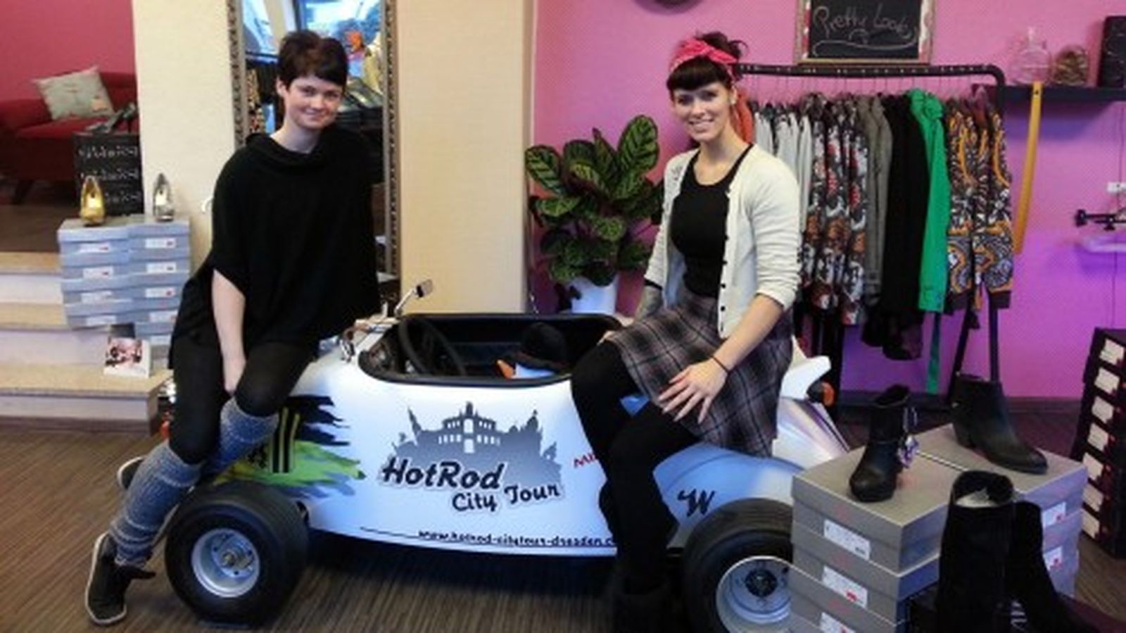 Zwei Freundinnen erfüllten sich einen Traum: Gemeinsam sorgen sie nun für den "Perfect Style for the Perfect Moment"