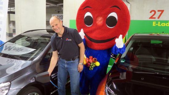 "Tank"-Wart pPeter Simmel