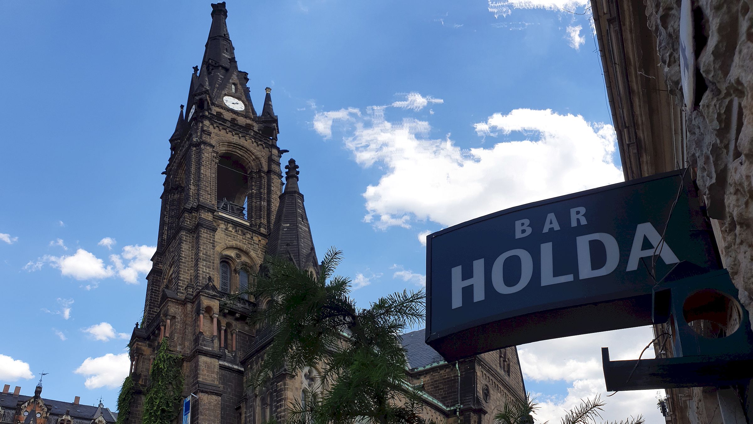 Bar Holda am Martin-Luther-Platz - Foto: Anton Launer