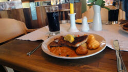 Speisen im Bischof Putenschnitzel im Bischof