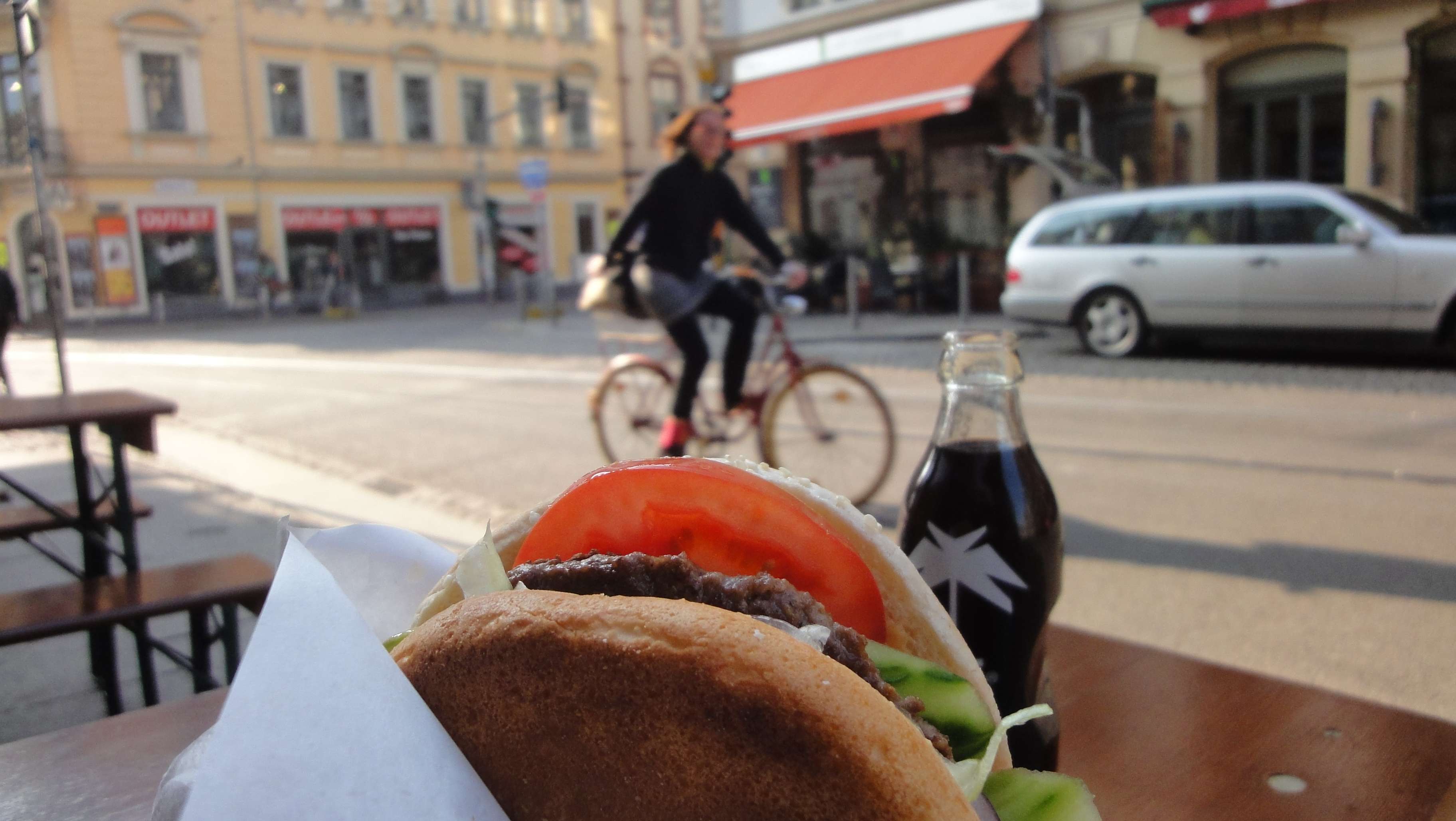 Schneller Burger von der Kantine Nr. 2
