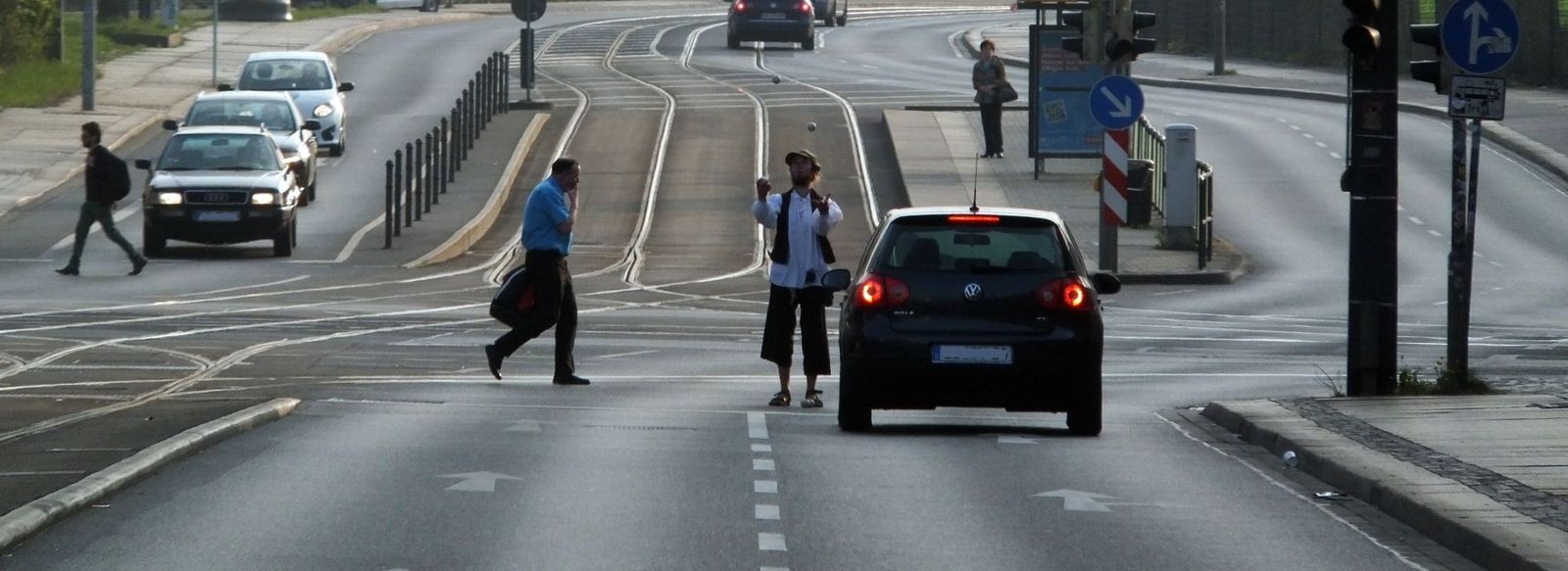 Mit Glück kann man an der Anton-/Ecke Leipziger Straße derartige Show-Einlagen erleben.