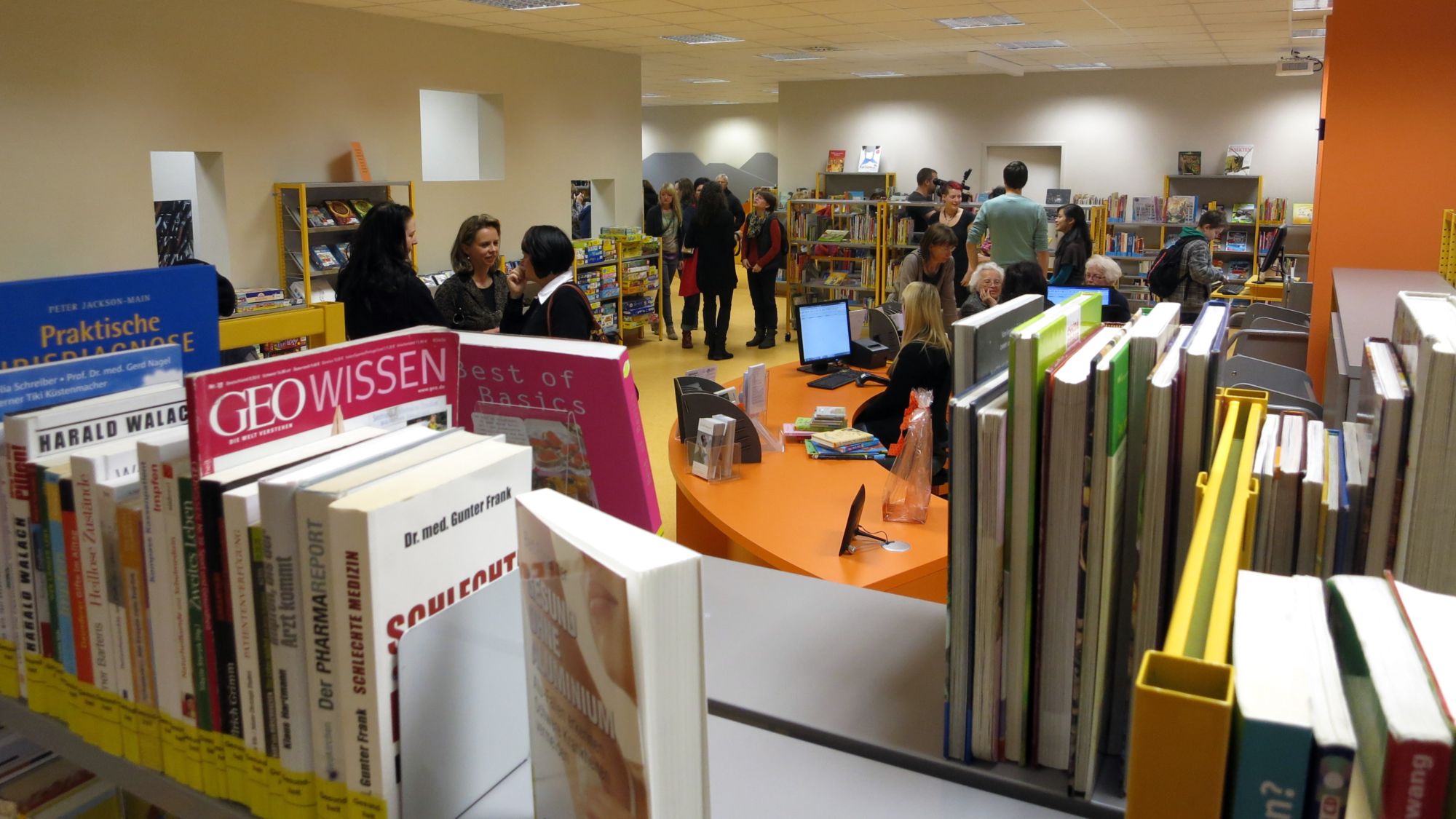 Neustadt-Bibo zur Eröffnung am 1. Dezember 2014 - Foto: Archiv Anton Launer