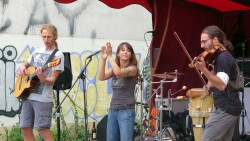 Gaga Karachi auf der Otto-Bühne