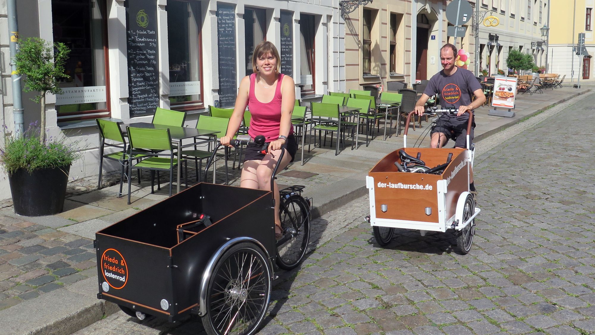 Katrin testet das Lastenrad "Frieda"