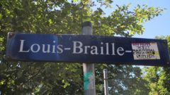 Die Louis-Braille-Straße Louis-Braille-Straßenschild