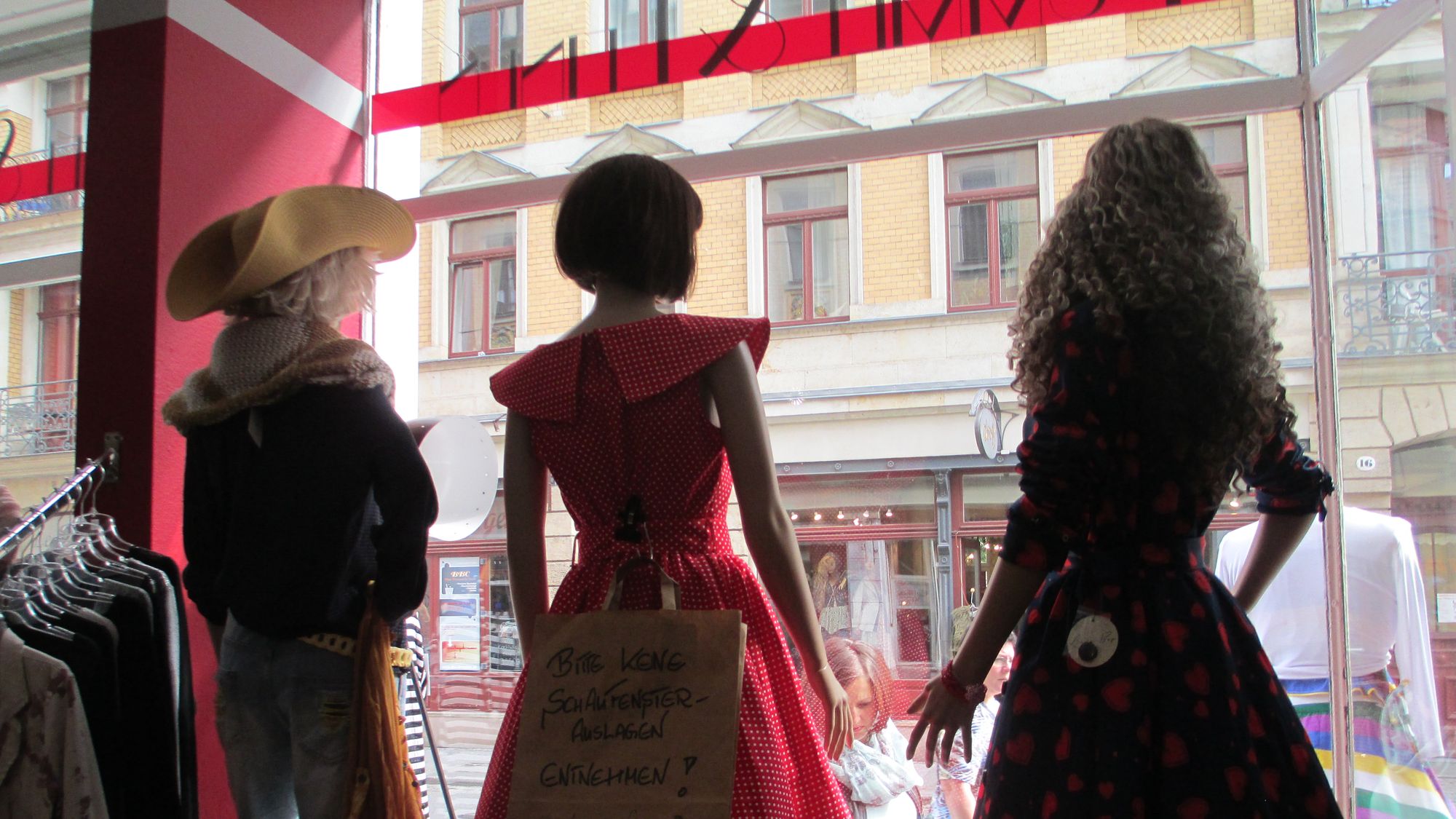 Blick aus dem Fummel & Leinen: Hier gibt es auch 60's-Mode