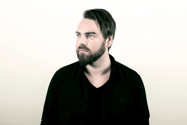 Marius Ziska singt auf Färöisch über die Melancholie. Foto: Høgni-Egholm-Magnussen