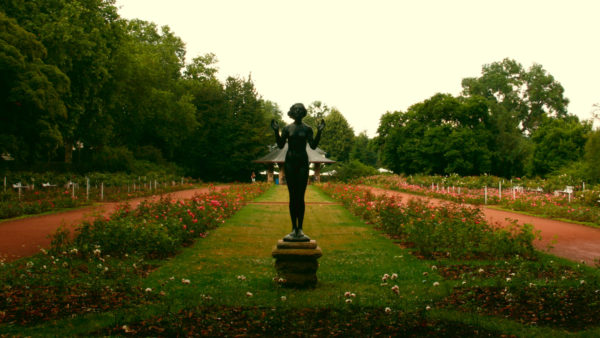 Der Rosengarten eignet sich zum Beispiel eher weniger zum Fußball spielen.