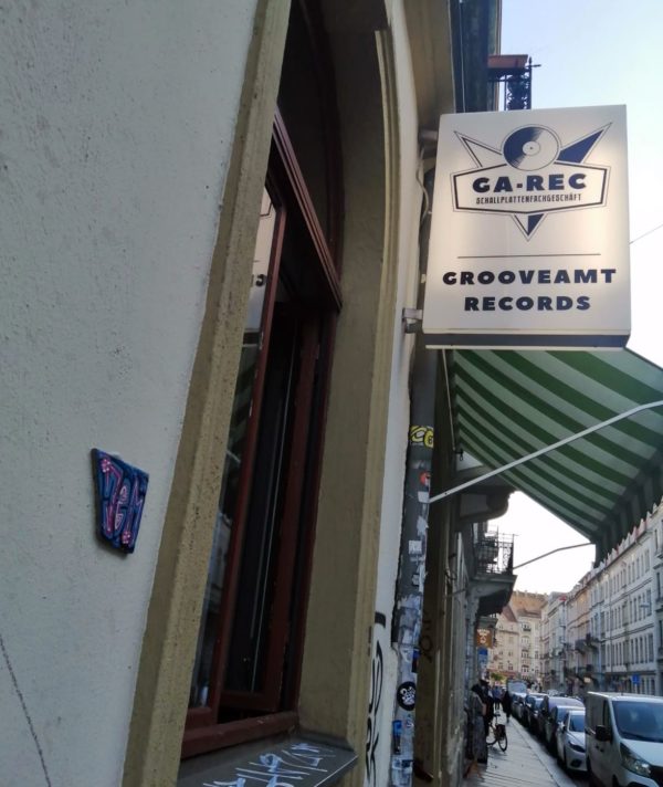 Wer war zuerst da: Jem oder der Plattenladen?