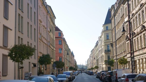 Auf dem unteren Teil der Hechtstraße blühte zu DDR-Zeiten eine alternative Szene mit illegalen Treffs und Cafés. 