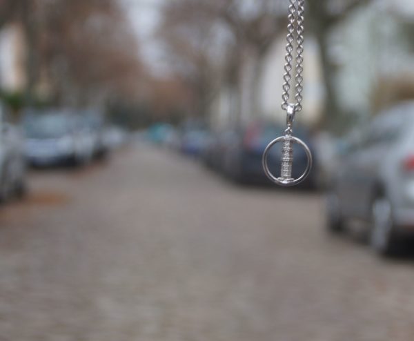 Auf der Löbauer Straße würde sich ein massiver Metallturm auch gut machen. Foto: Philine