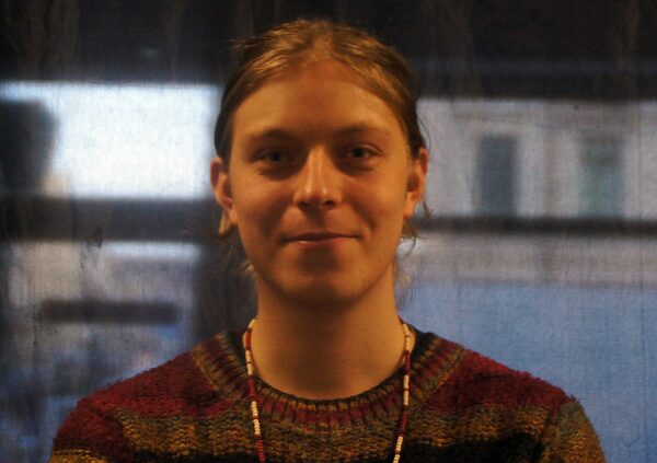 BuFdi Jakob Lemke organisiert den Tag der StadtNatur. Foto: Philine