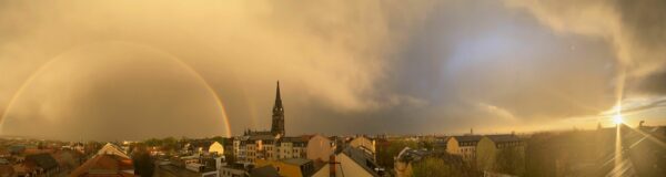 Regenbogen vorm Sonnenuntergang - Foto: Raik Kunath