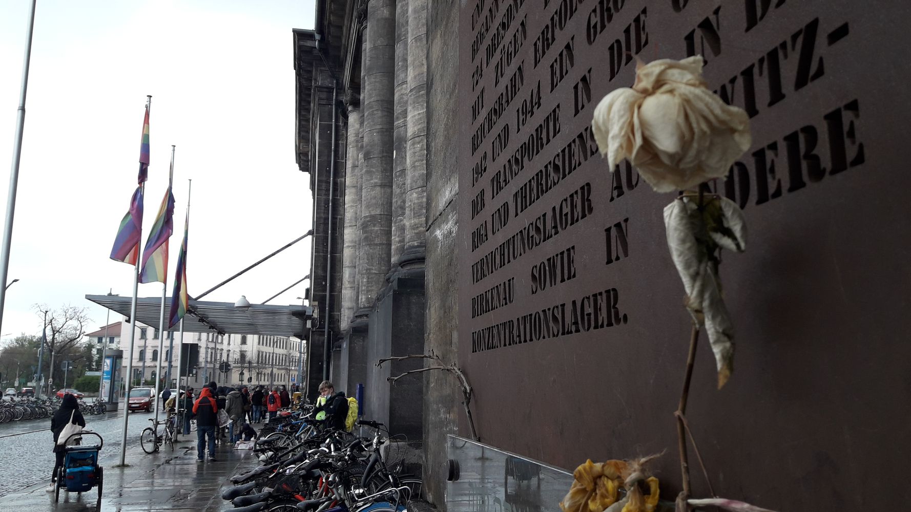 Gedenktafel an die von hier deportierten Juden - Foto: Jonas Breitner