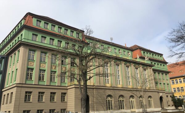 Das Romain-Roland-Gymnasium, Foto: L. Ludwig