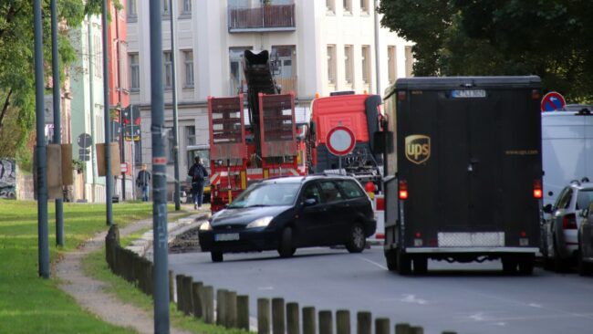 Kein Durchkommen, der Schleichweg Hechtstraße ist für zwei Wochen keiner.