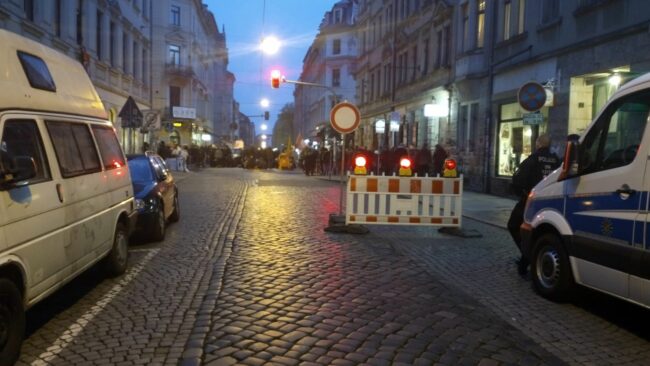 Die Polizei sicherte die Demonstration ab.