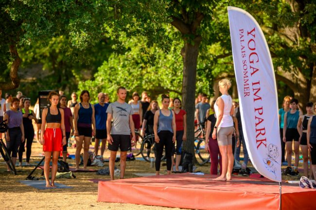 Yoga im Park - Foto: PR/Toni Kretschmer
