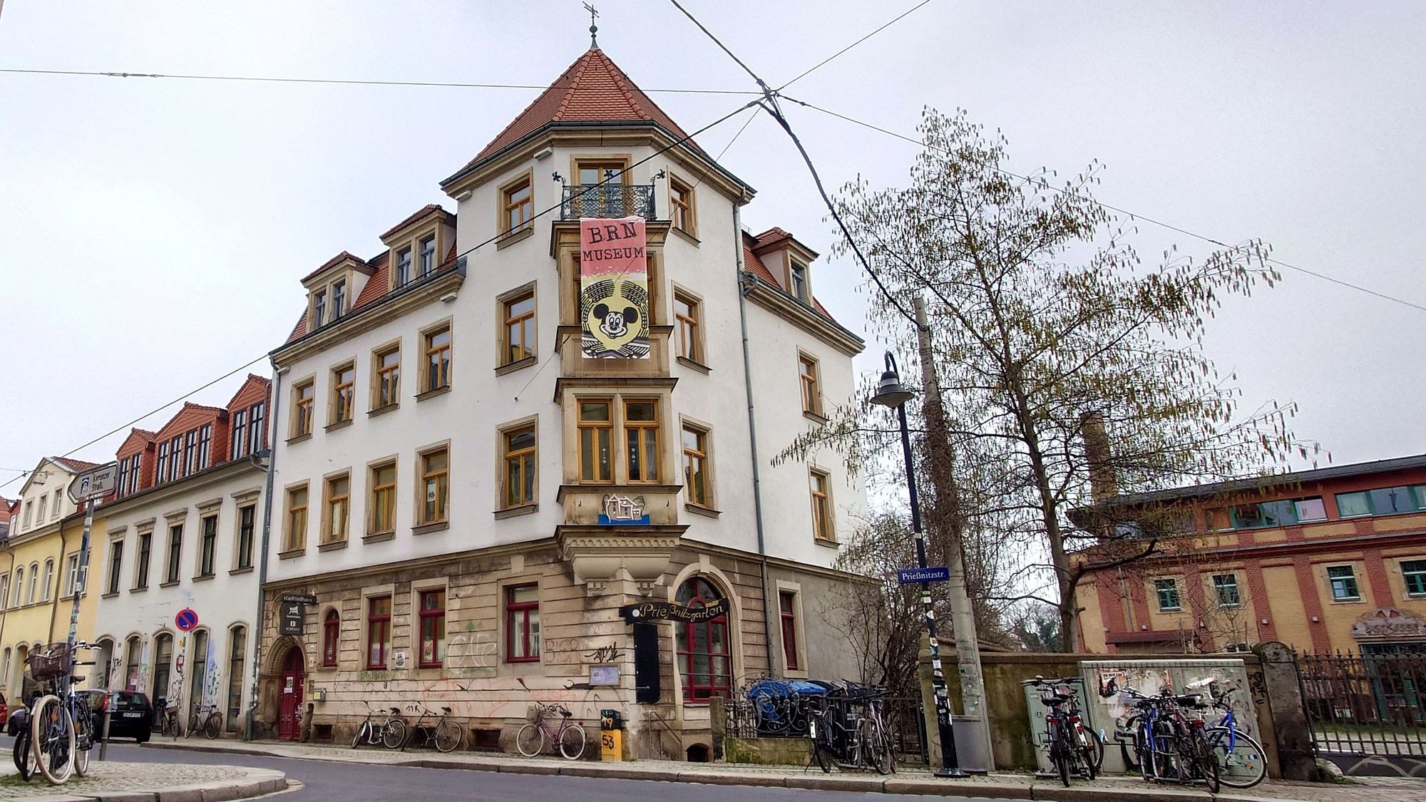 BRN-Museum an der Ecke Louisen-/Prießnitzstraße. Immer am ersten Sonntag im Monat von 11 bis 17 Uhr geöffnet. Foto: Anton Launer