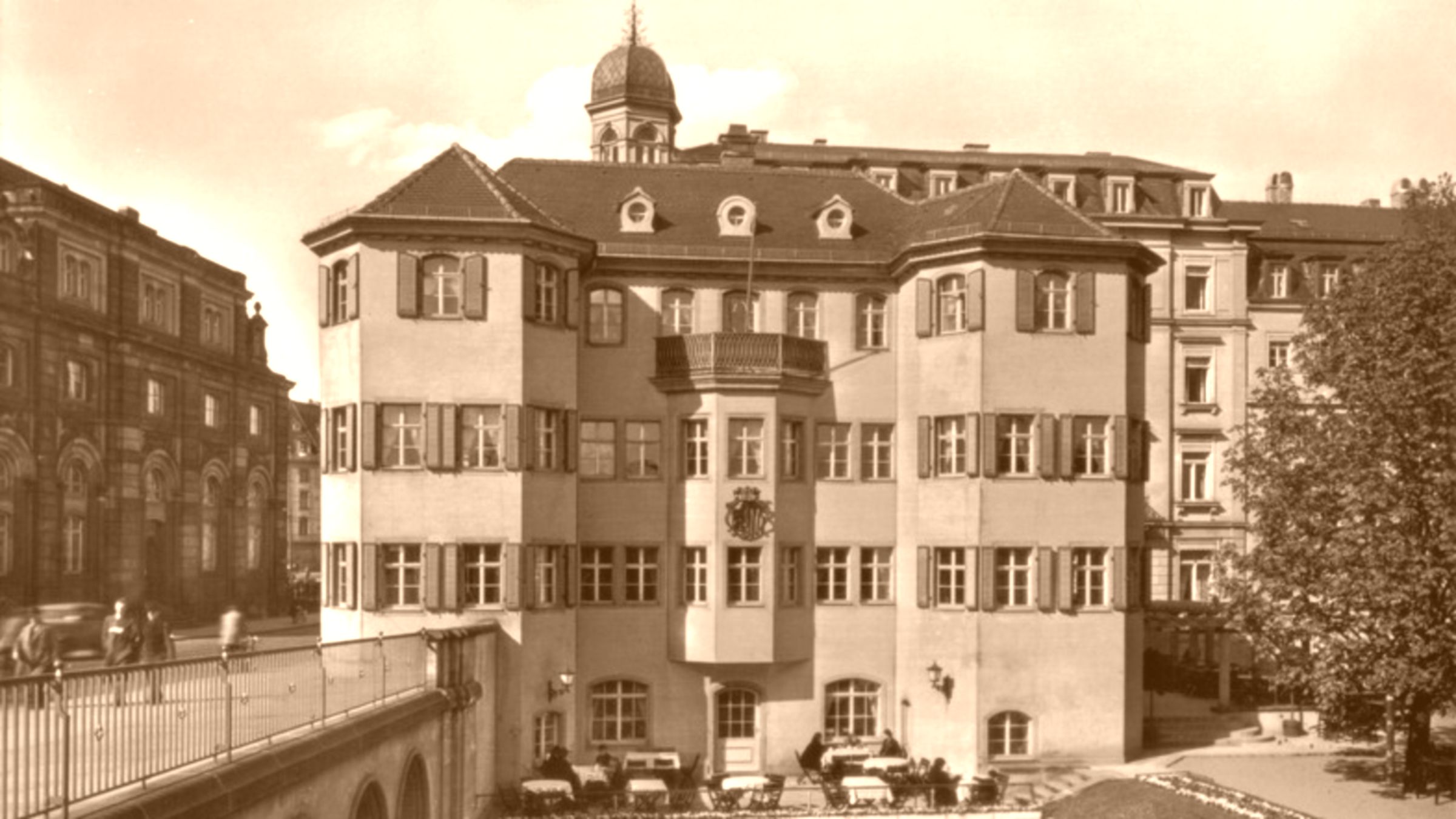 Das Narrenhäusel auf einer Postkarte aus dem Jahre 1900 - Foto: wikipedia/gemeinfrei