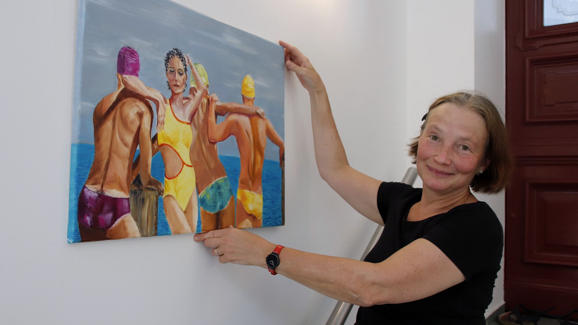 Danka Kirchner hat extra für das Nordbad die Bilder für die Ausstellung "Wasserwelten" zusammengestellt. Foto: Anton Launer