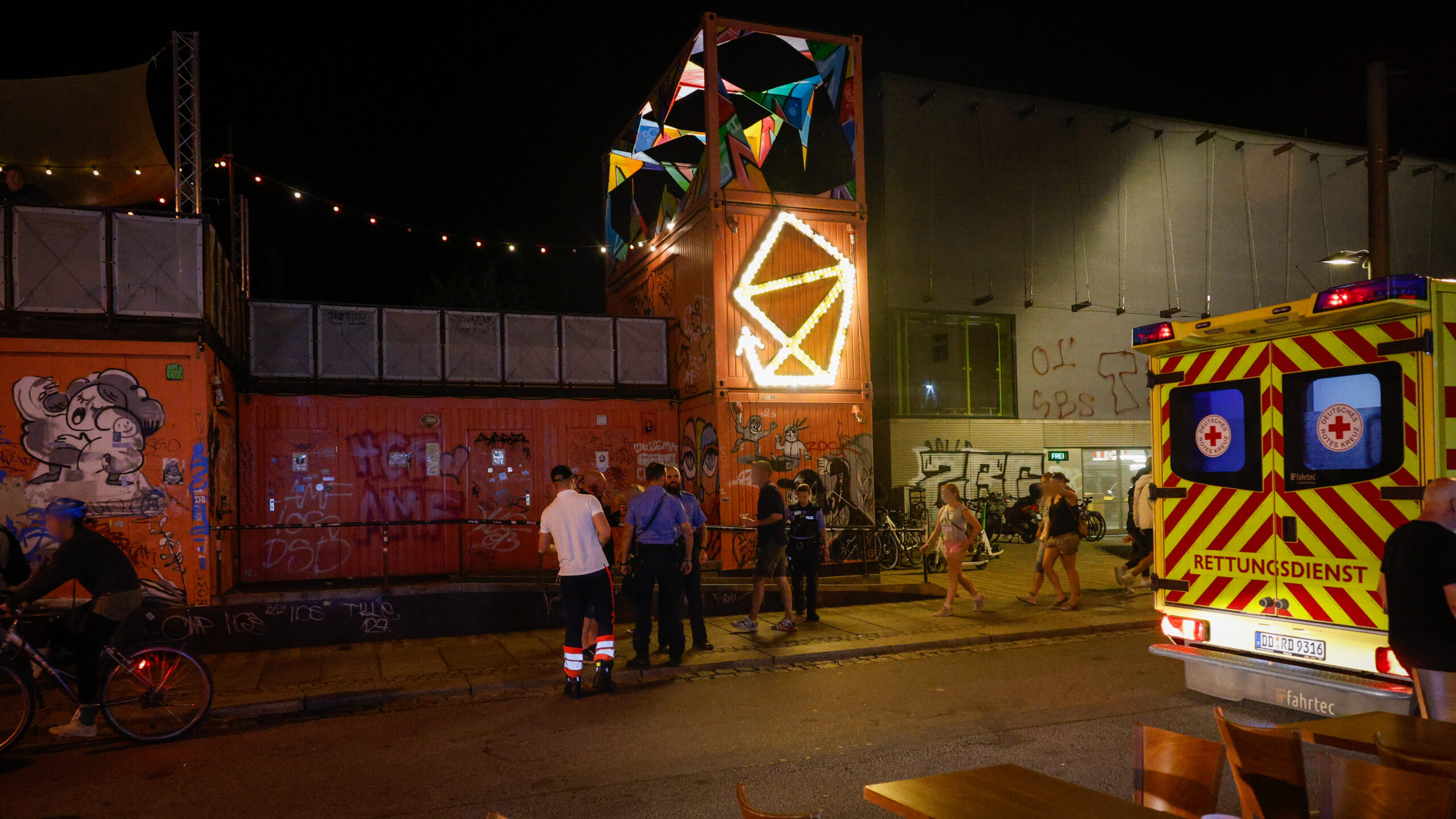 Polizeieinsatz auf dem Scheunevorplatz an der Alaunstraße im September 2024 - Foto: Florian Varga