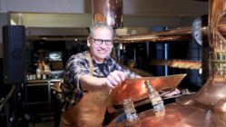 Wieder geöffnet: Brauhaus am Waldschlösschen Braumeister Holger Stark im Brauhaus am Waldschlösschen - Foto: PR/SenderundEmpfänger