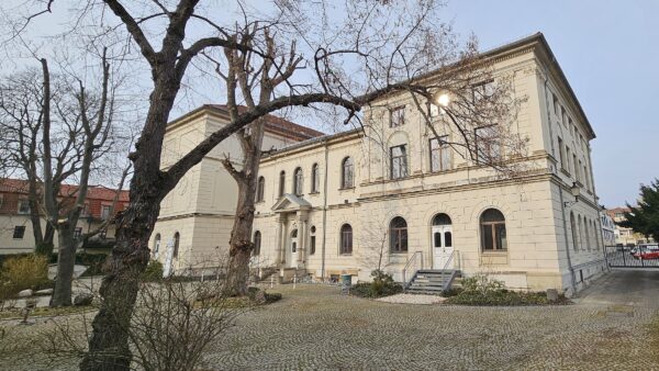 Das Heinrich-Schütz-Konservatorium ist ausgezogen, die Kulturwerkschule übernimmt die „Loge“ jetzt langfristig. Foto: Anton Launer