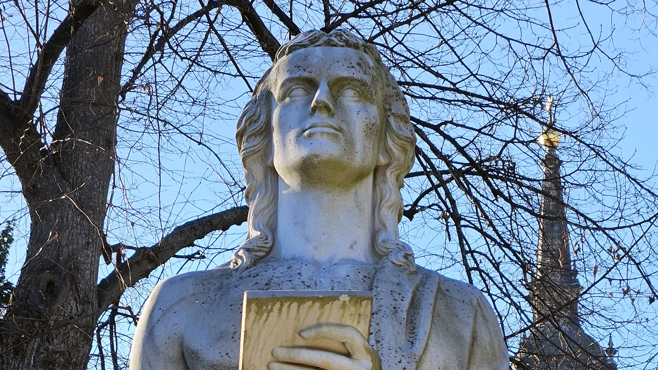Schiller-Denkmal am Jorge-Gomondai-Platz. Foto: Archiv Anton Launer
