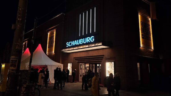 Die Schauburg zur Eröffnung des Filmfestes - Foto: Anton Launer