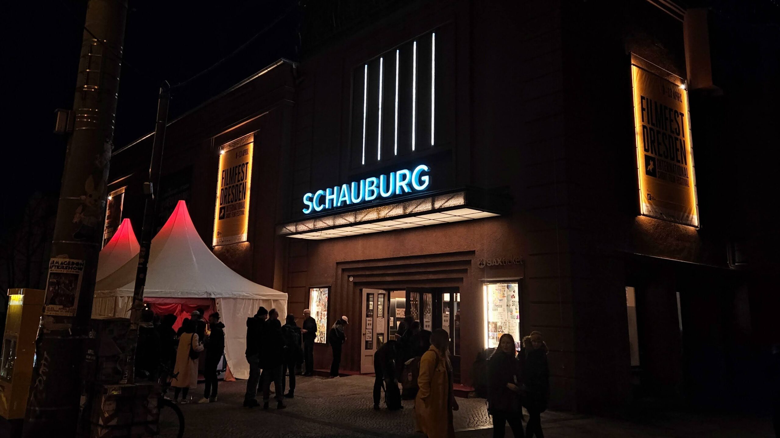 Die Schauburg zur Eröffnung des Filmfestes - Foto: Anton Launer