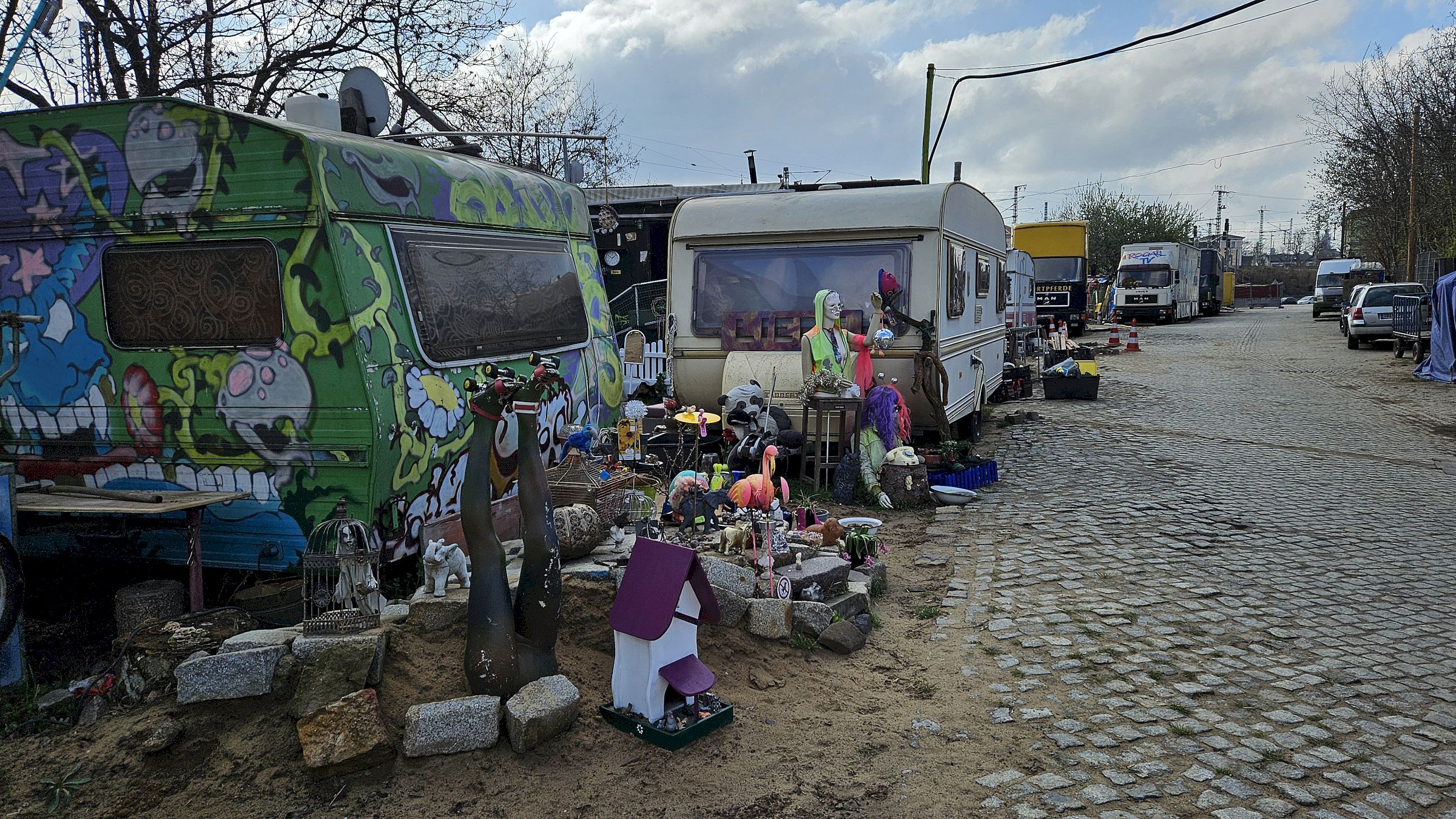 Wagenplatz am Alten Leipziger Bahnhof kann vorerst bleiben. Foto: Anton Launer