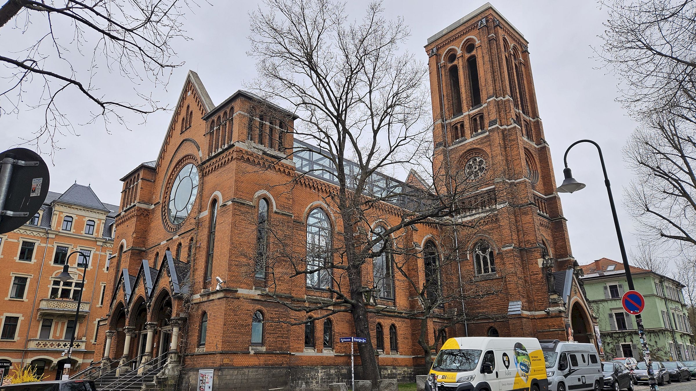 St.-Pauli-Ruina am Königsbrücker Platz - Foto: Anton Launer