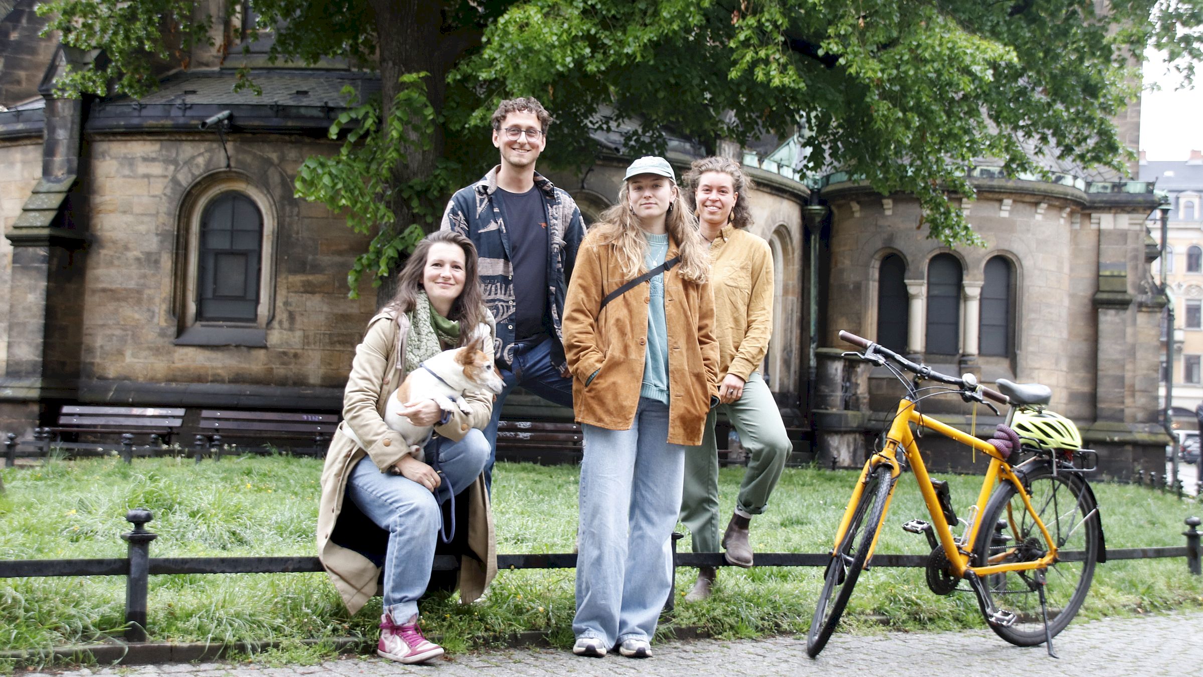 Vier vom Bunter-Sommer-Team: Isabell Richter, Paul Brunn, Luise Klama und Leonie Gleiser. Foto: Anton Launer