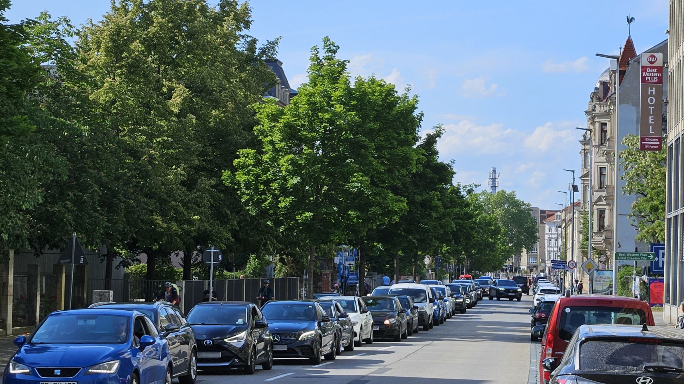Montagnachmittag auf der Glacisstraße. Foto: Anton Launer