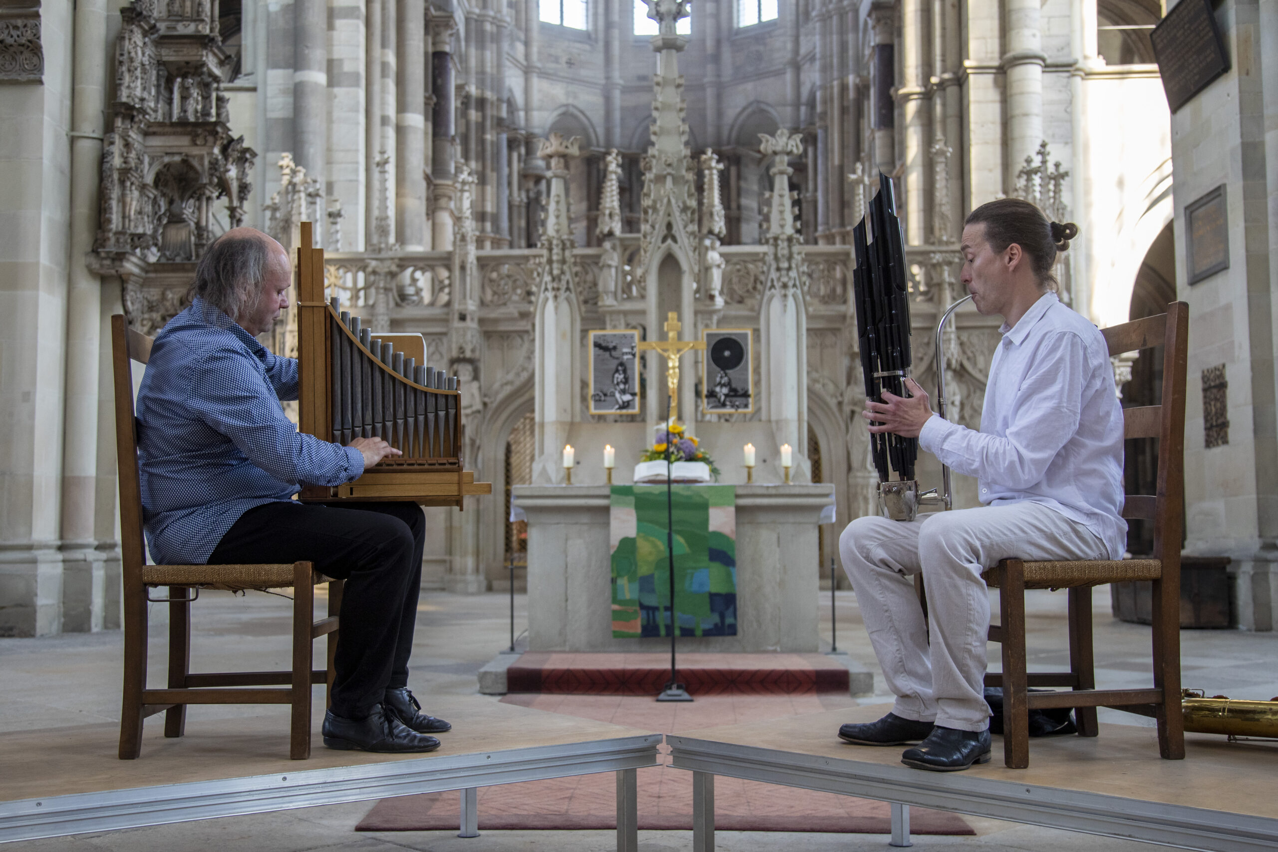 An Orgel und Saxophon: Volker Jaekel und Gert Anklam am 16. Mai in der Martin-Luther-Kirche. Foto: Norbert Perner