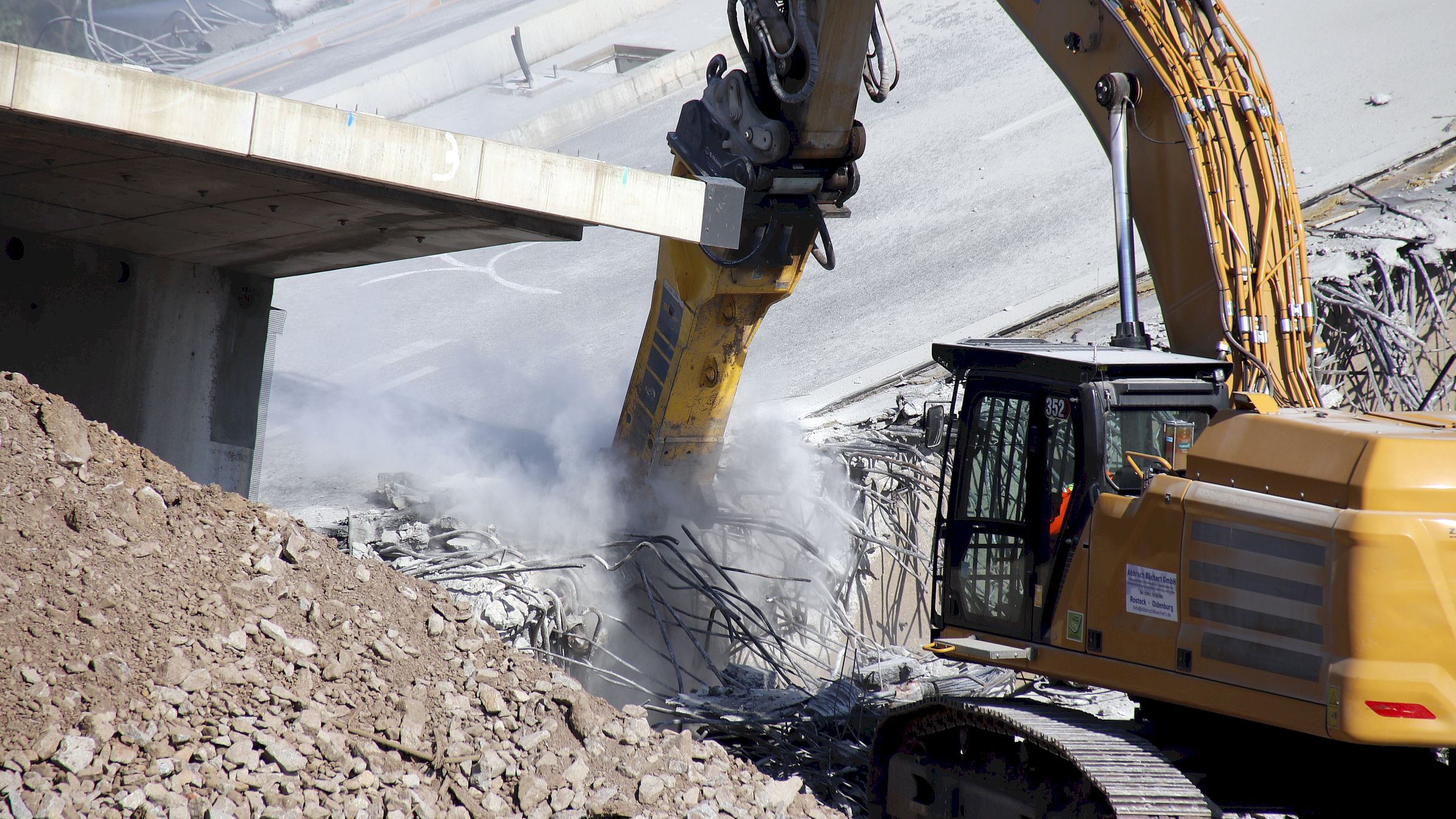 Carolabrücken-Abriss - Foto: Anton Launer