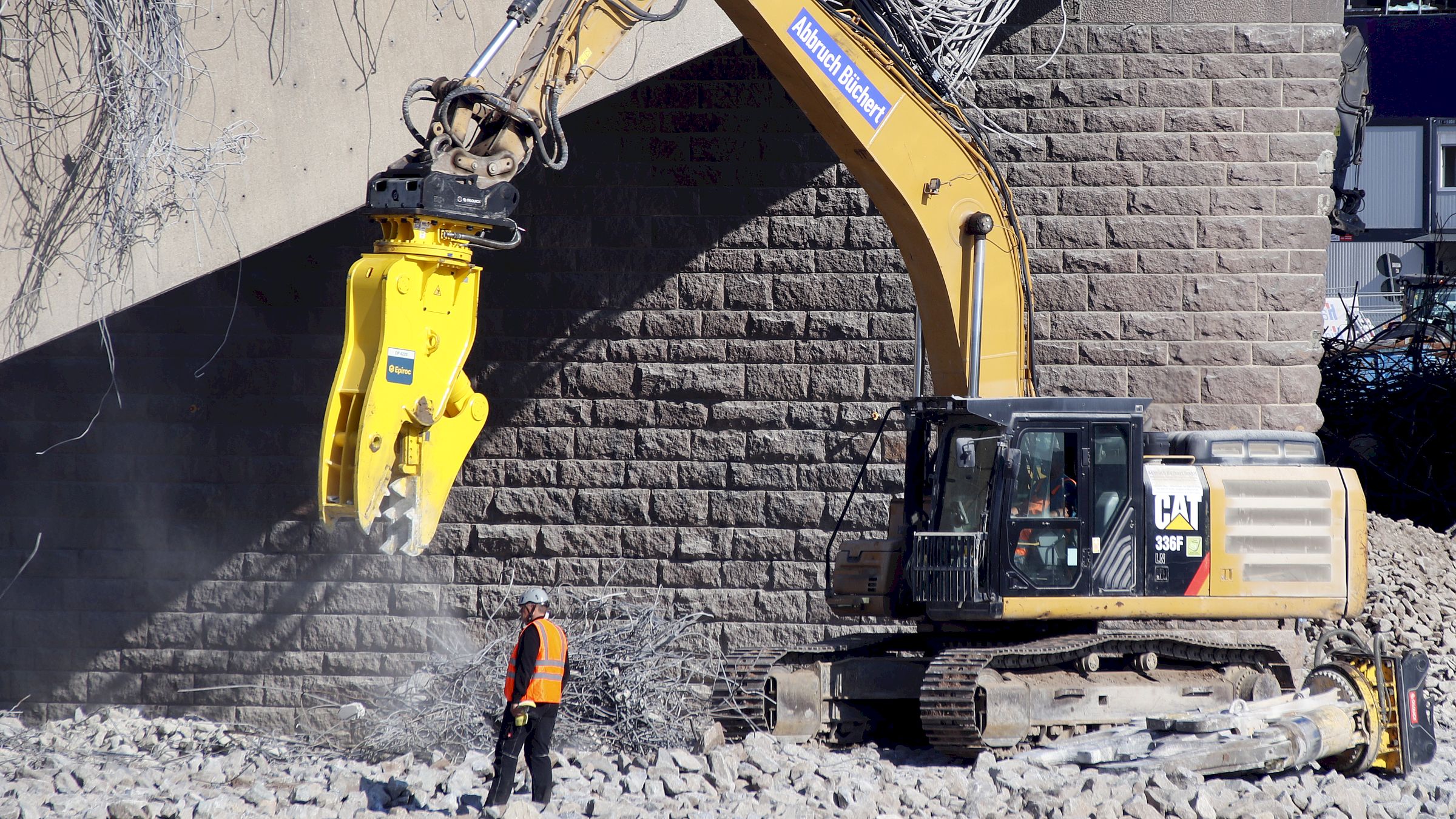 Carolabrücken-Abriss - Foto: Anton Launer