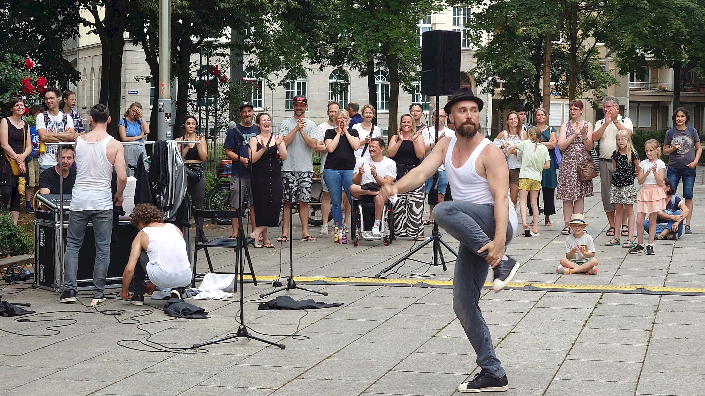 Show beim Schaubudensommer 2024 - Foto: Anton Launer