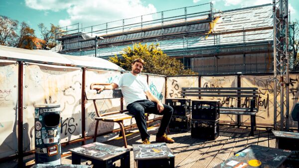 Ein Platz an der Sonne auf dem Blechschloss - Foto: Johannes Haupt