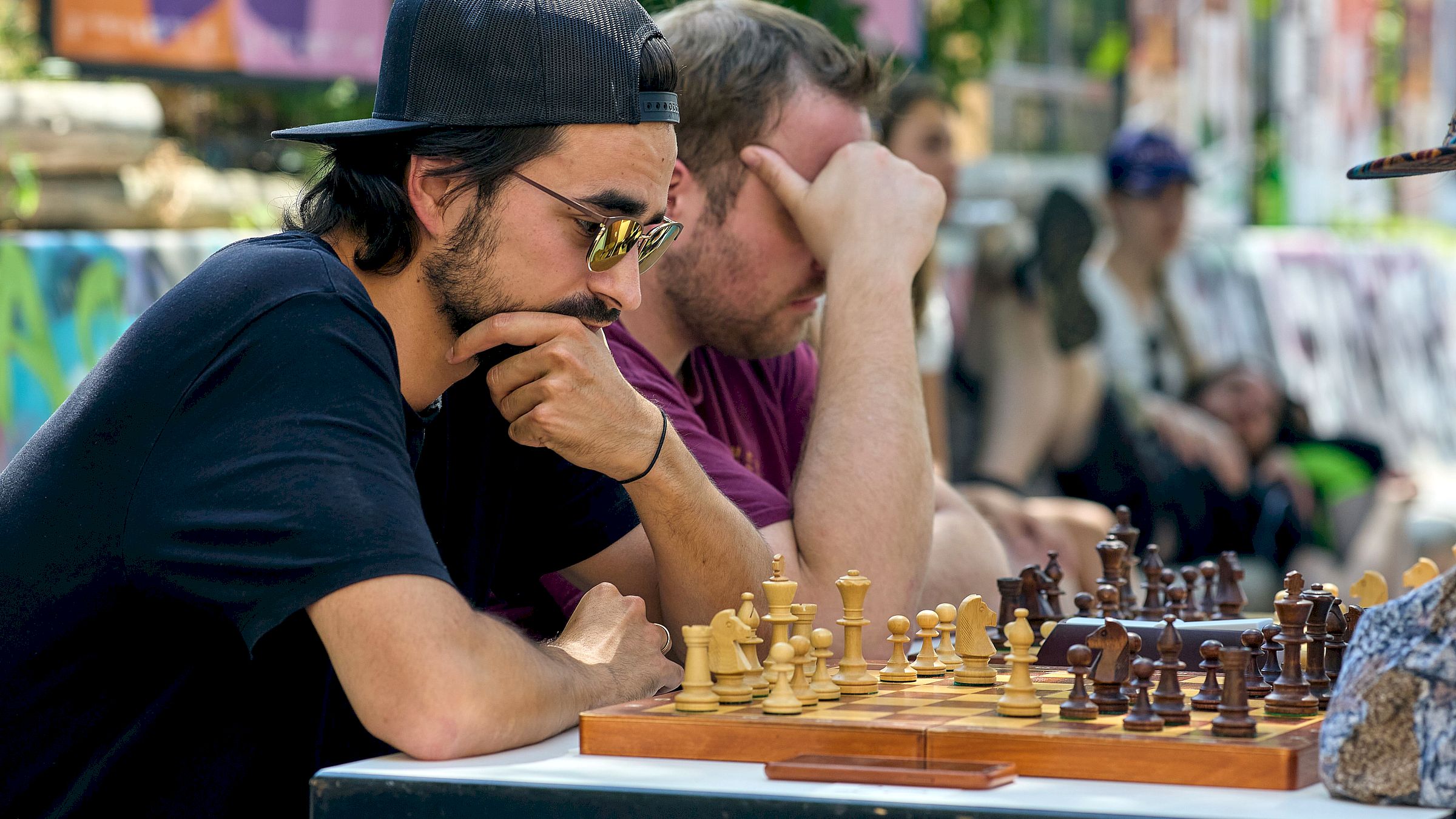 Schach vor der Scheune, am Sonnabend. Foto: Scheune/Robby Klee