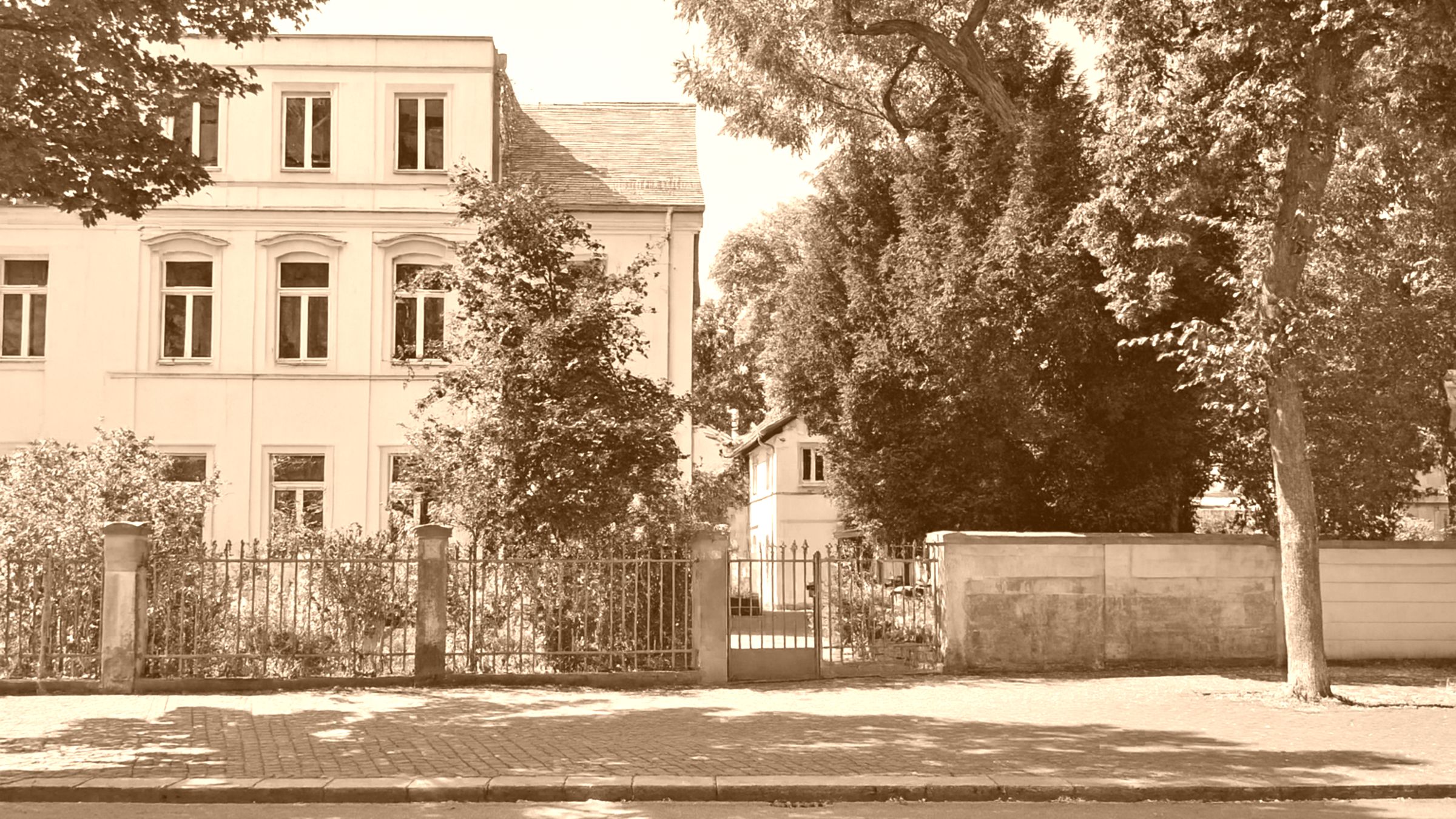 In der Glacisstraße Nummer 9 befand sich einst ein Laboratorium, hier wurde auch Bier analysiert. Foto: Heinz Kulb.