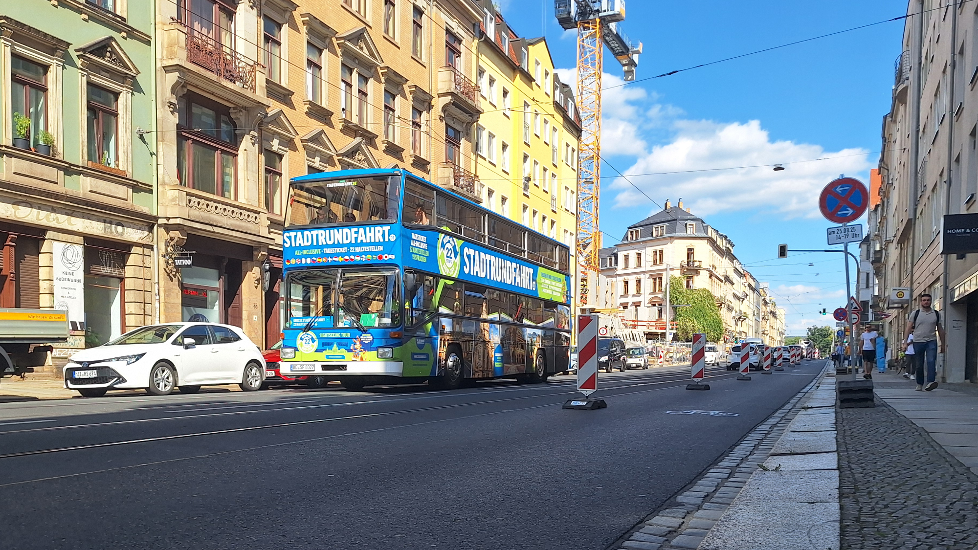 Die Bautzner Landstraße ist auch Zufahrt für Touristen und Lieferanten.