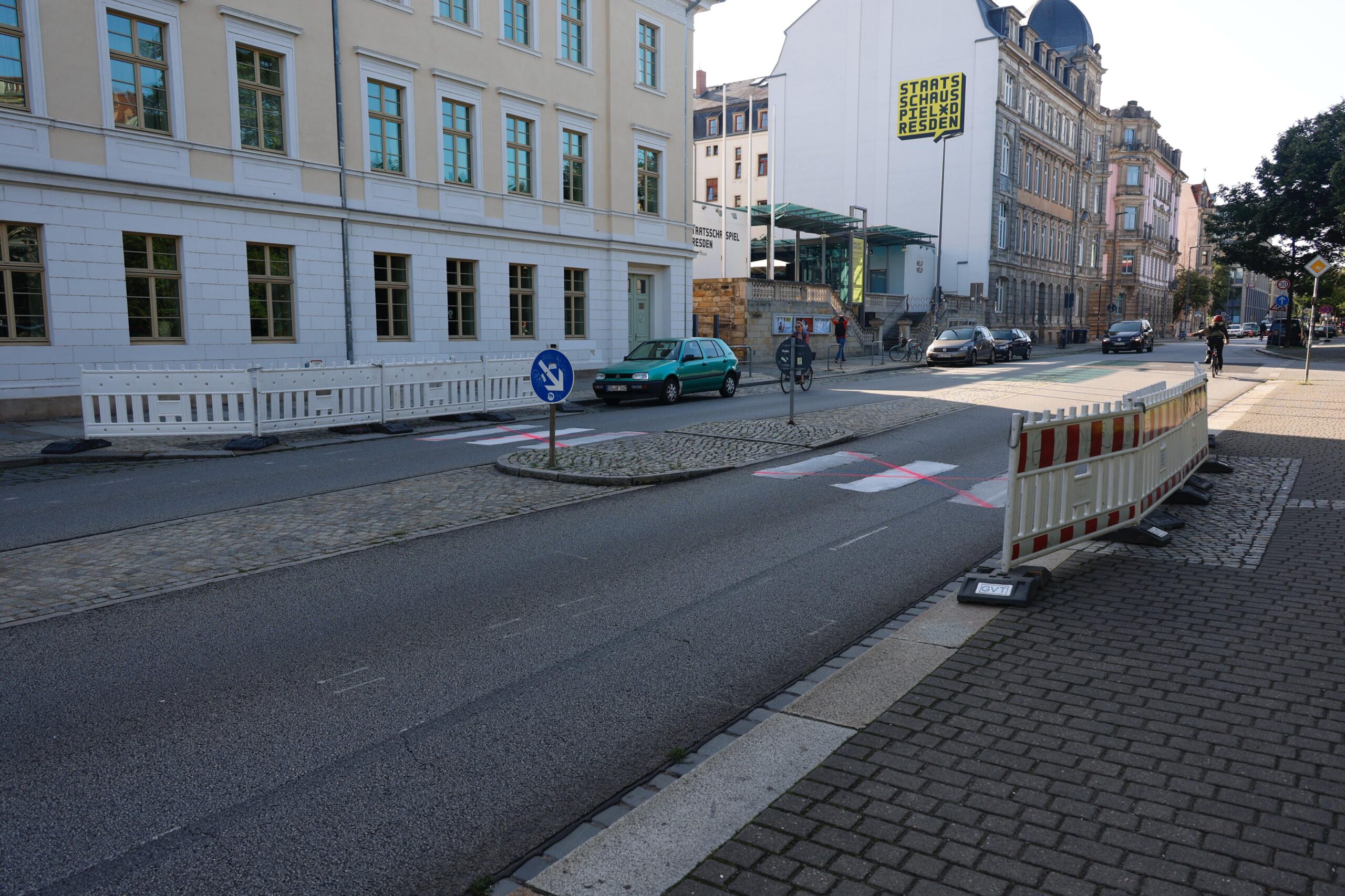 Gefälschter und gesperrter Zebrastreifen auf der Glacisstraße. Foto: Florian Varga