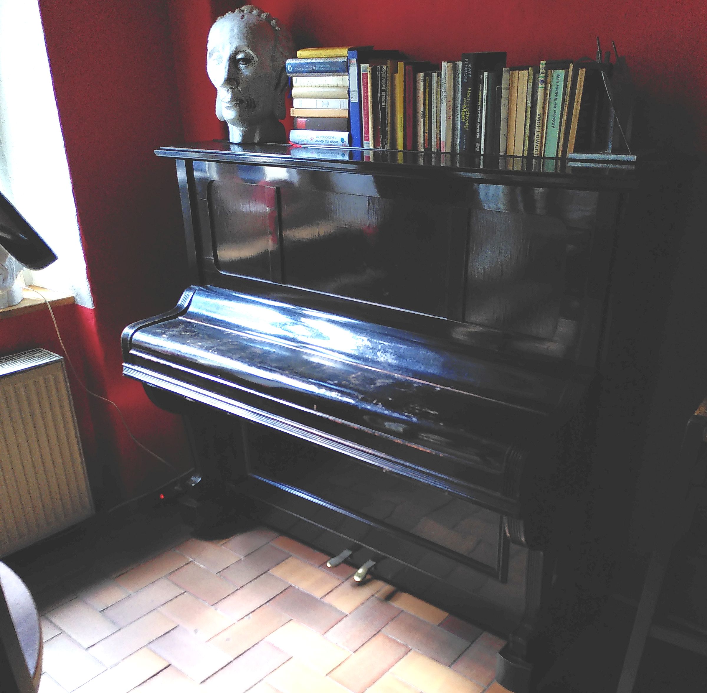 Es lässt sich zwar bespielen, aber nicht mehr stimmen. 