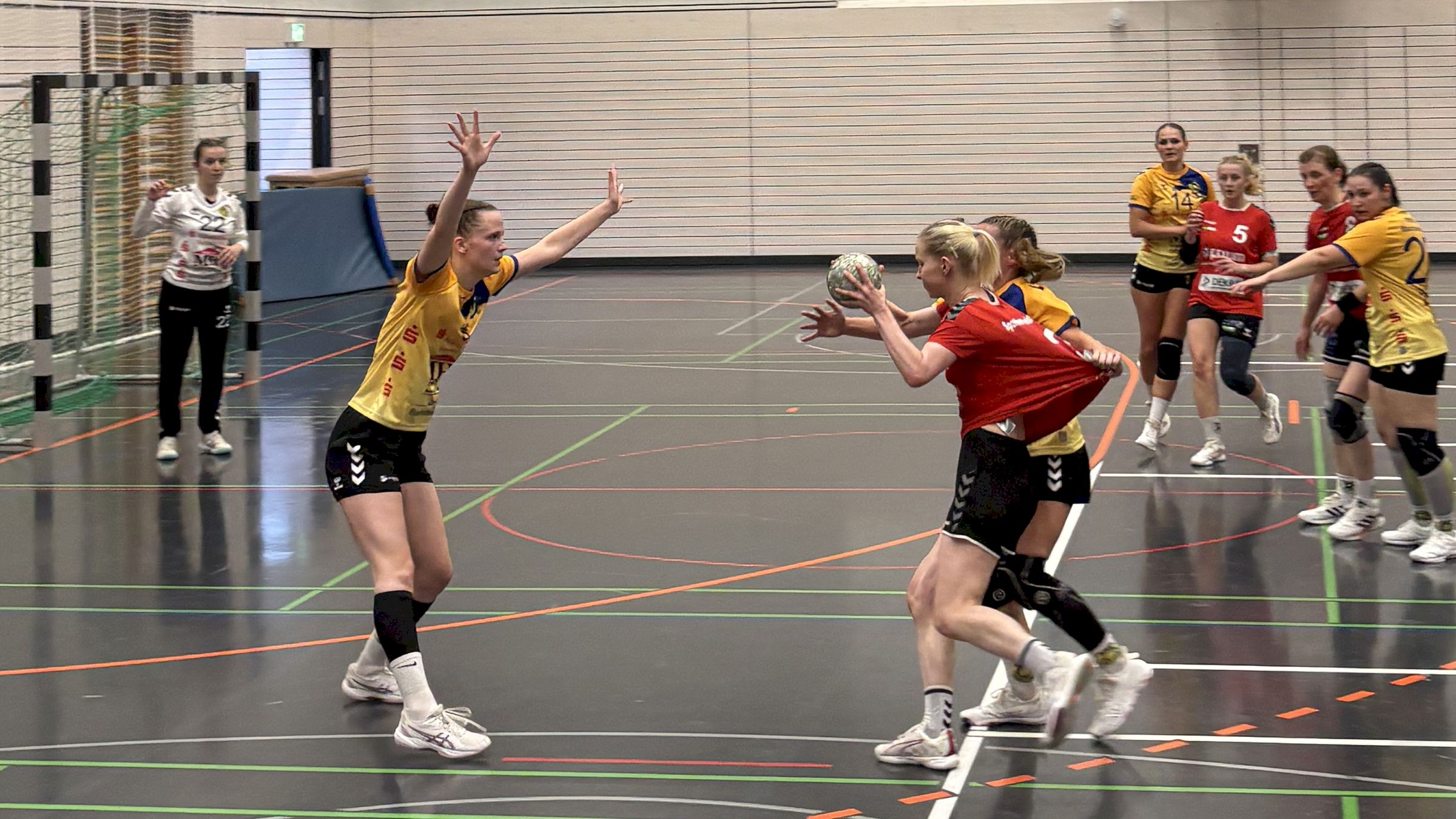 In der ersten Hälfte konnten die Sportis noch gut mithalten. Foto: Sportfreunde 01