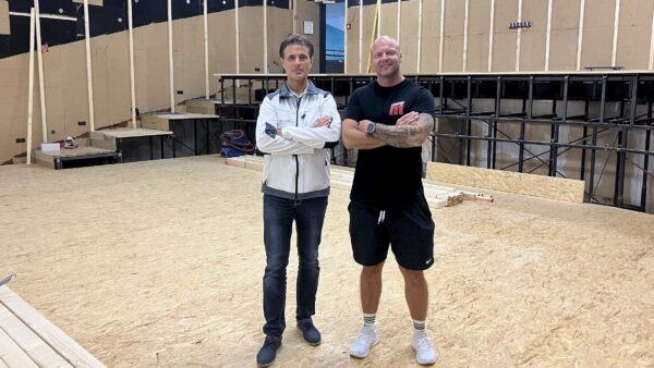 Sind optimistisch, dass im Januar eröffnet werden kann: Bauleiter Carsten Anspach und clever-fit-Dresden-Betreiber Stefan Lasch - Foto: meeco Communication Services